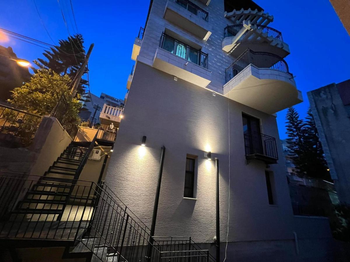 Abu Salem House Guest House Nazareth Esterno foto